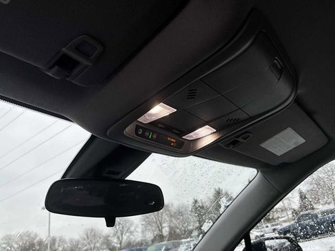 Used 2023 Chevrolet Blazer LT image 34