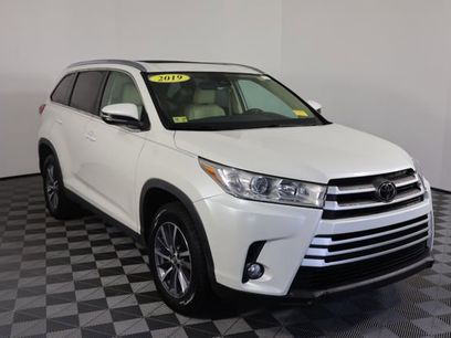 Used 2019 Toyota Highlander XLE