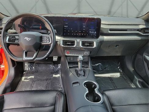 Used 2024 Ford Mustang Premium image 9