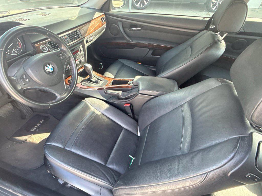 Used 2011 BMW 328i xDrive Coupe AWD/4WD image 12