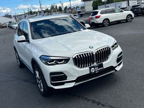 Used 2022 BMW X5 xDrive40i w/ Premium Package AWD/4WD image 5