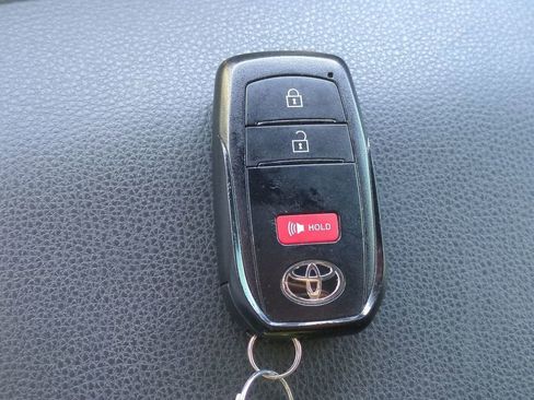 Used 2024 Toyota Tacoma SR5 image 29