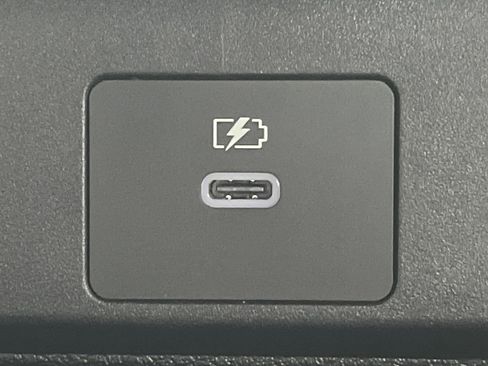 New 2026 Nissan Sentra SR w/ SR Premium Package FWD image 33