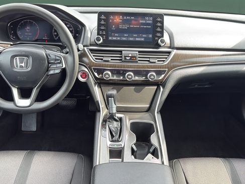 Used 2020 Honda Accord EX image 19
