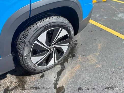 New 2026 Volkswagen Taos SE AWD/4WD image 12