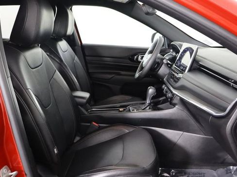 Used 2023 Jeep Compass Limited AWD/4WD image 17