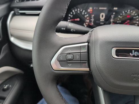 New 2026 Jeep Compass Limited AWD/4WD image 23