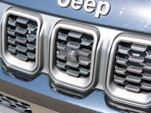 Used 2025 Jeep Compass Trailhawk w/ Trailhawk Elite Group AWD/4WD image 6