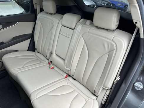 Used 2017 Lincoln MKX Reserve w/ Driver Assistance Package image 36