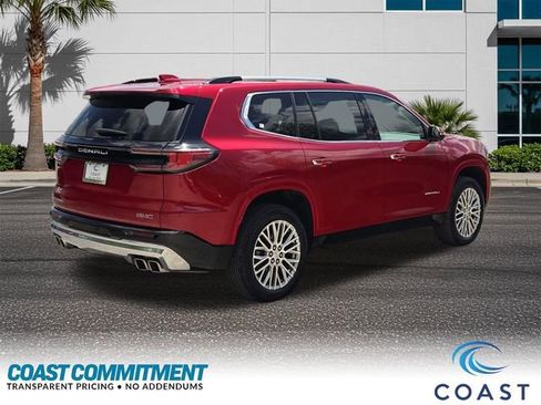 Used 2024 GMC Acadia Denali image 7