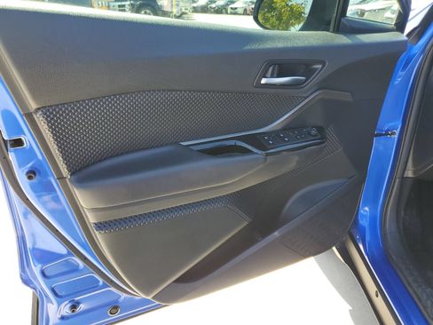 Used 2019 Toyota C-HR XLE FWD image 13