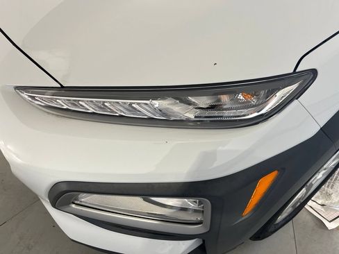 Used 2021 Hyundai Kona SE FWD image 36