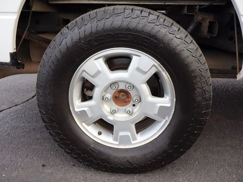 Used 2013 Ford F150 XLT w/ Mid Equipment Group image 42