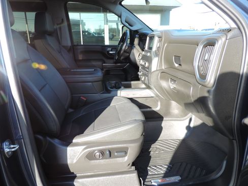 Used 2022 Chevrolet Silverado 2500 LTZ w/ LTZ Plus Package image 14