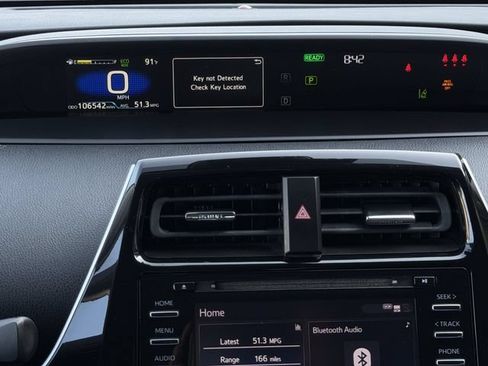 Used 2022 Toyota Prius Prime LE FWD image 16
