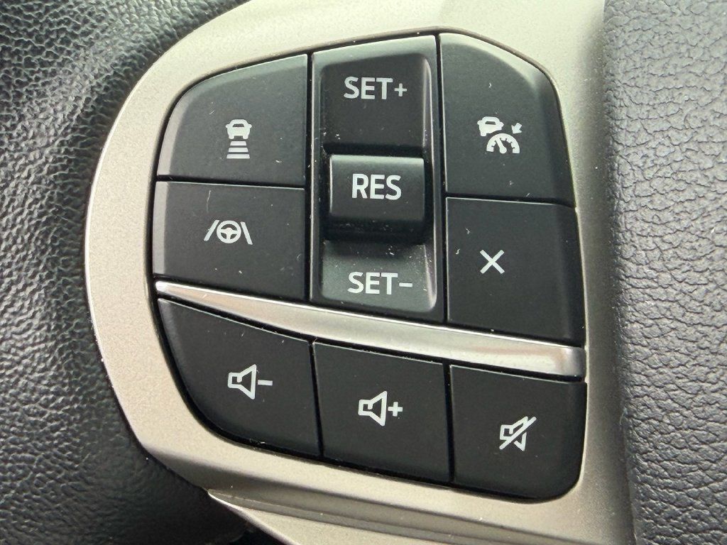Used 2021 Ford Explorer Limited w/ Hybrid Equipment Group 310A RWD image 31