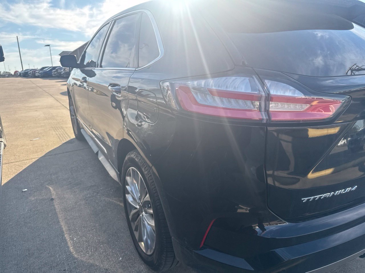 Used 2022 Ford Edge Titanium w/ Equipment Group 301A AWD/4WD image 6