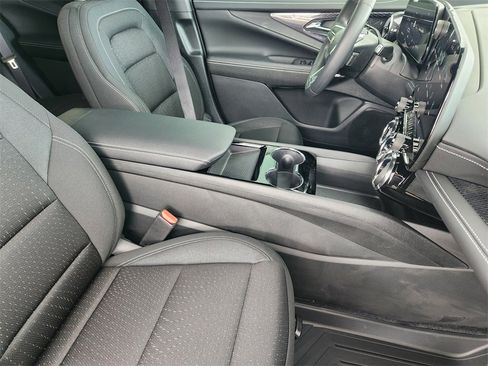 New 2025 Chevrolet Blazer EV LT image 10