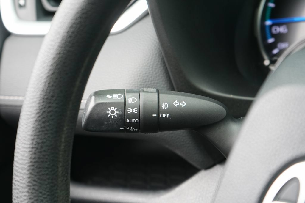 Used 2019 Toyota RAV4 XLE w/ Convenience Package AWD/4WD image 17