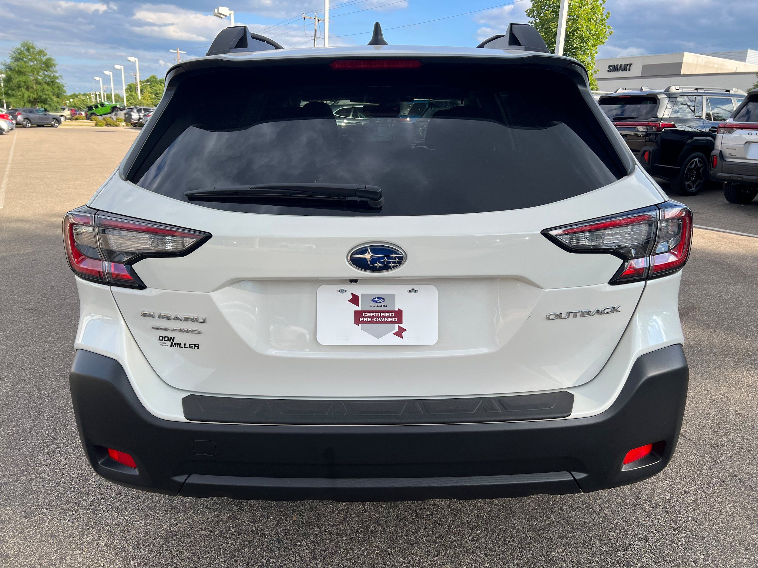 Certified 2025 Subaru Outback Premium AWD/4WD image 6