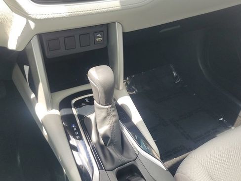 Certified 2022 Toyota Corolla Cross LE FWD image 15