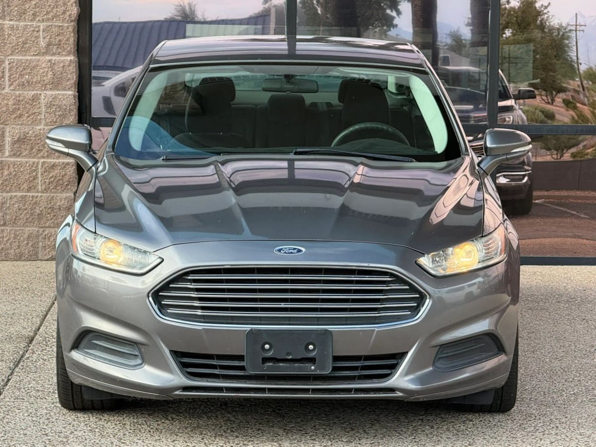 Used 2014 Ford Fusion SE FWD image 19