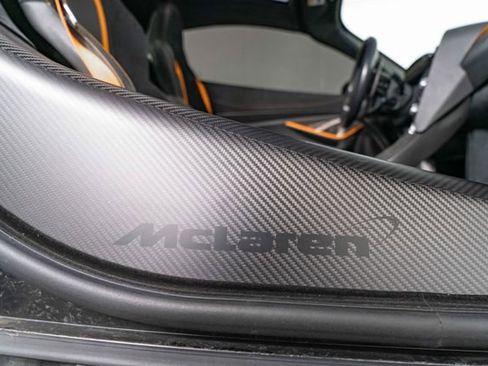 Used 2018 McLaren 720S Performance RWD image 26