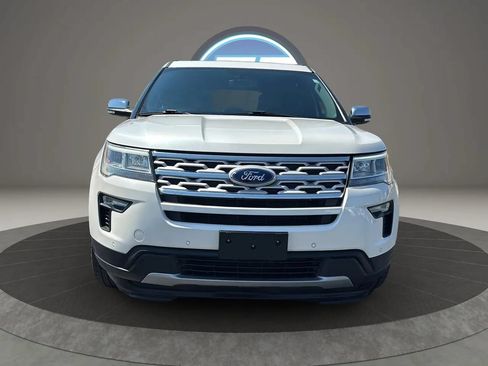 Used 2019 Ford Explorer XLT w/ Equipment Group 202A FWD image 18