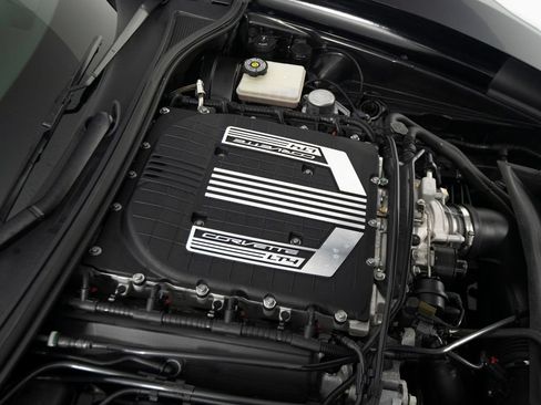 Used 2016 Chevrolet Corvette Z06 w/ Battery Protection Package RWD image 34