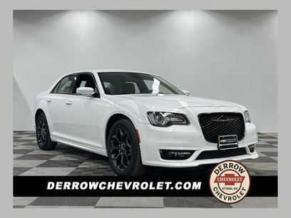 Used 2023 Chrysler 300 Touring L w/ Comfort Group