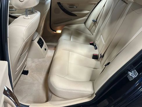 Used 2015 BMW 320i xDrive Sedan image 11