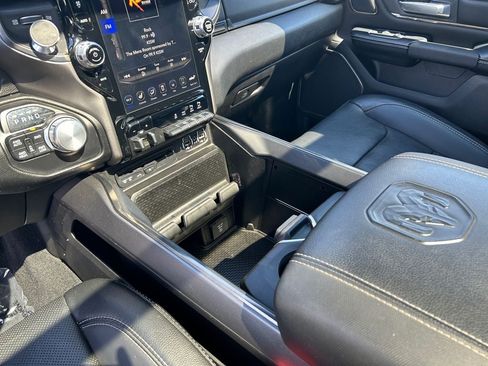 Used 2019 RAM 1500 Sport w/ Leather & Sound Group AWD/4WD image 18