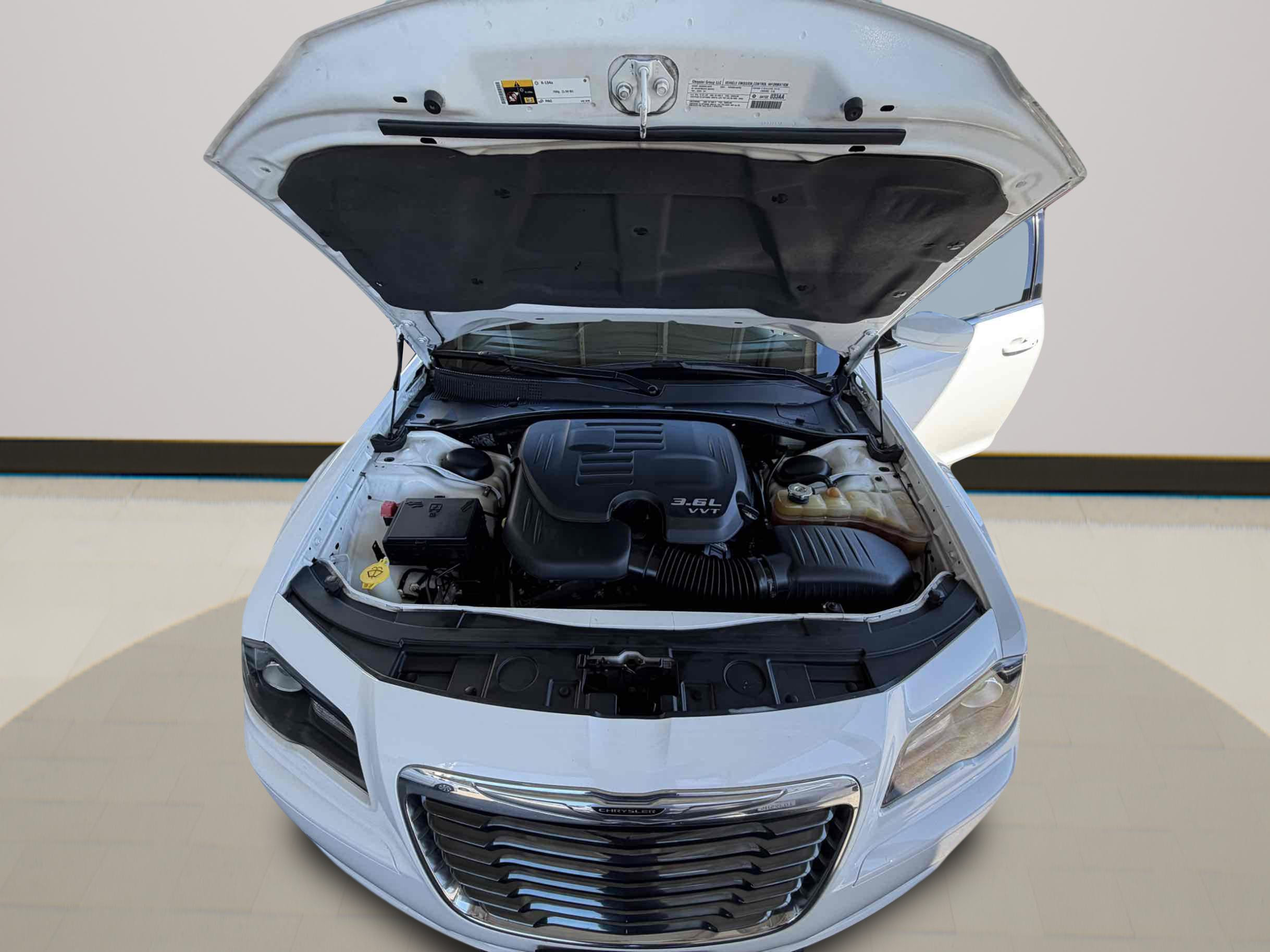 Used 2013 Chrysler 300 S RWD image 23
