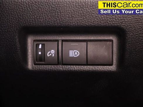 Used 2020 Toyota RAV4 LE image 20