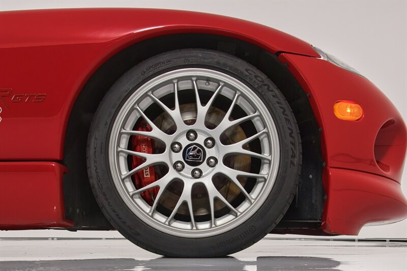 Used 2002 Dodge Viper GTS RWD image 17