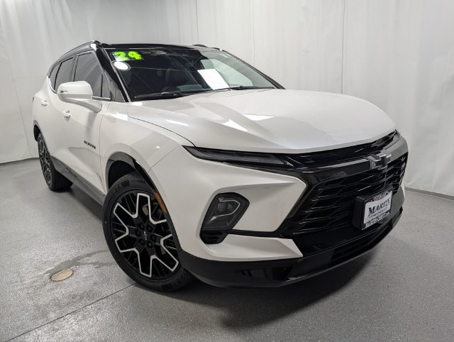 Certified 2024 Chevrolet Blazer RS w/ Driver Confidence II Package AWD/4WD image 2