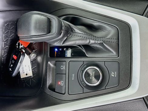 Used 2023 Toyota RAV4 XLE w/ Convenience Package AWD/4WD image 20
