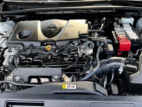 Used 2022 Toyota Camry SE FWD image 10