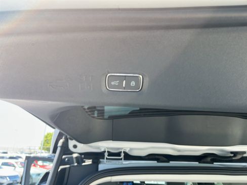 Used 2025 Ford Expedition Active AWD/4WD image 33