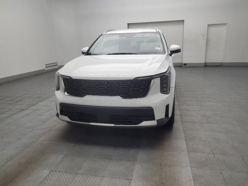 Used 2024 Kia Sorento S FWD image 15
