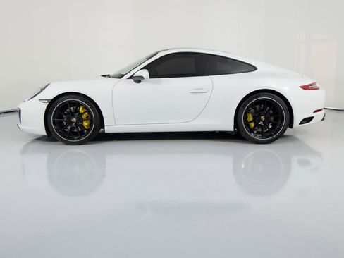 Certified 2017 Porsche 911 Carrera image 2