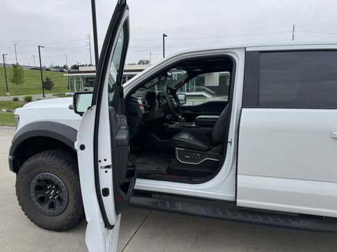 Used 2023 Ford F150 Raptor w/ Raptor Carbon Fiber Package AWD/4WD image 6