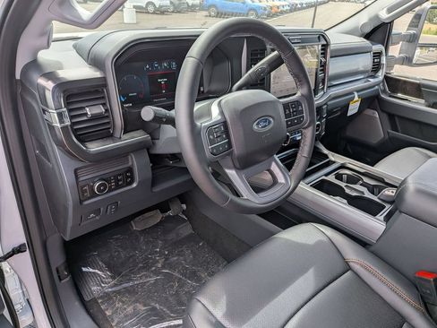 New 2026 Ford F250 Lariat w/ Black Appearance Package AWD/4WD image 10