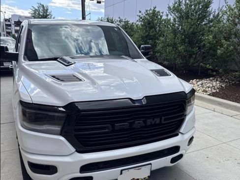 Used 2024 RAM 1500 Laramie AWD/4WD image 5