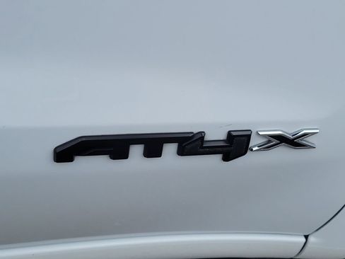 Used 2022 GMC Sierra 1500 AT4X AWD/4WD image 8