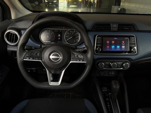 Used 2025 Nissan Versa SV FWD image 13