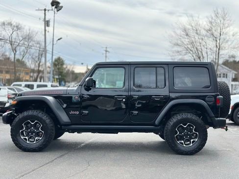 Used 2023 Jeep Wrangler Unlimited Rubicon w/ Cold Weather Group AWD/4WD image 3