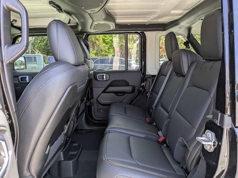 New 2026 Jeep Wrangler Unlimited Sahara AWD/4WD image 13