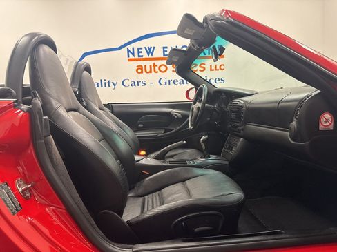 Used 2002 Porsche Boxster RWD image 13