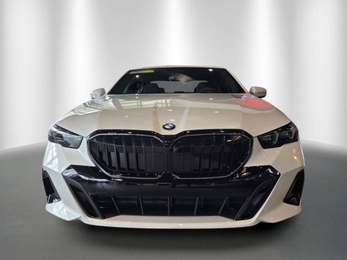 New 2027 BMW 530i xDrive w/ M Sport Package AWD/4WD image 2